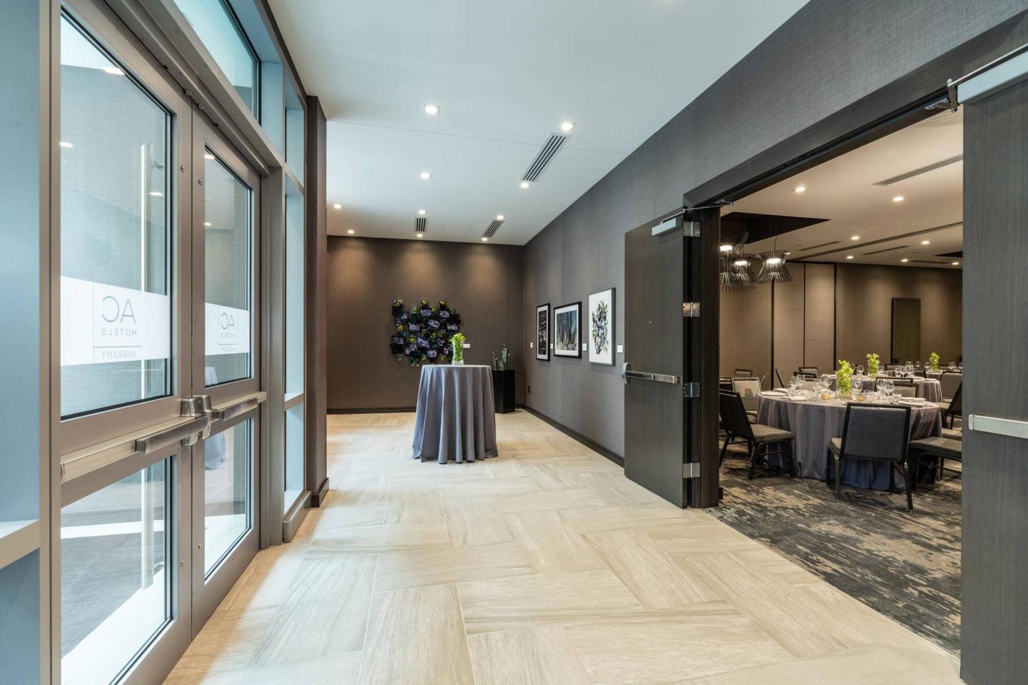 Ac Hotel By Marriott Boston Cleveland Circle Экстерьер фото